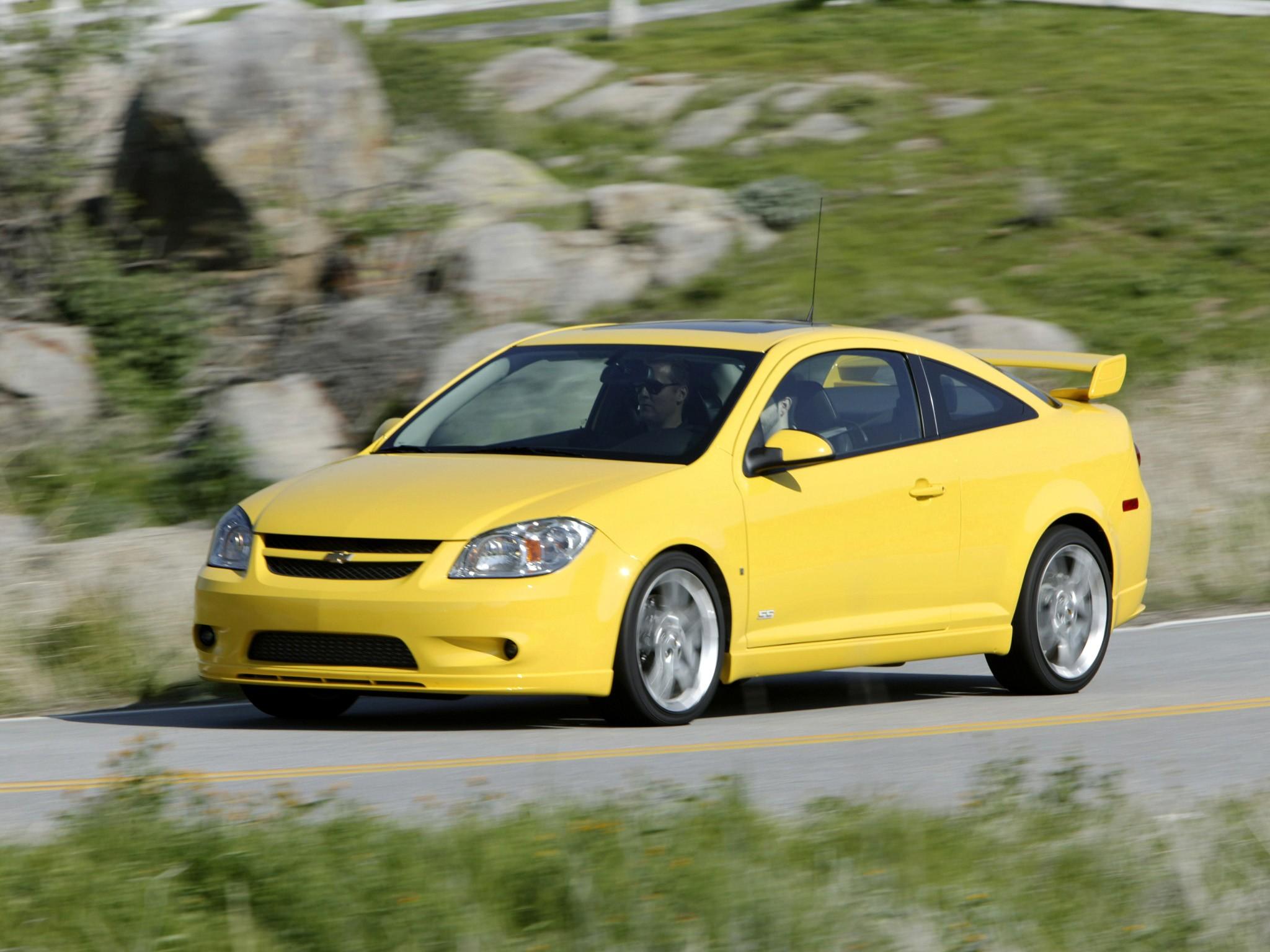 Chevrolet Cobalt SS: el compacto que humilló a Europa y conquistó Nürburgring La historia del deportivo americano que nadie tomó en serio… hasta que se convirtió en el tracción delantera más rápido del mundo.