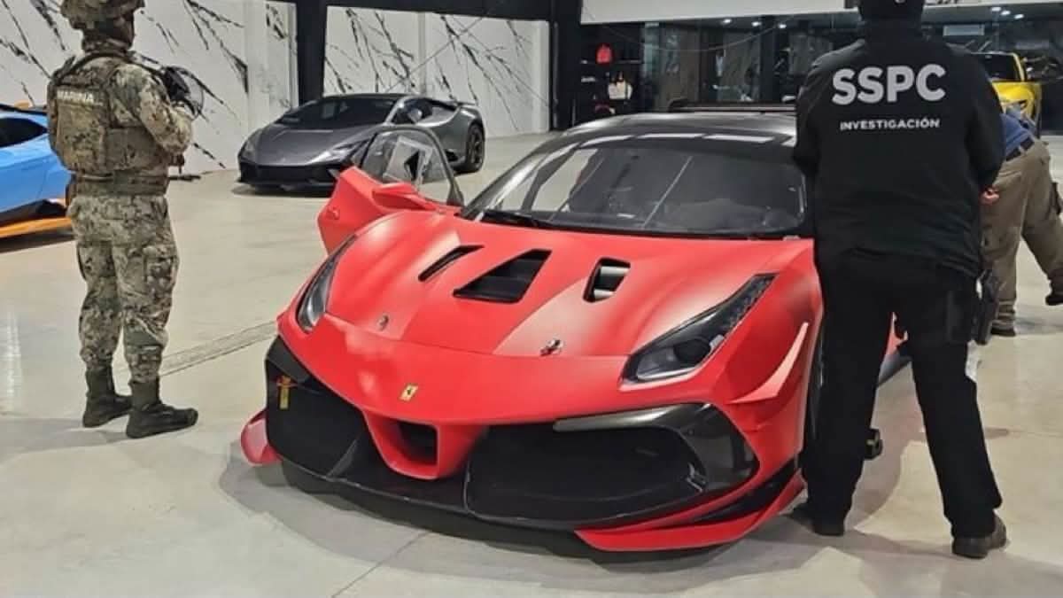 Aseguran una colección millonaria de superautos exóticos en Mérida: Ferrari, Lamborghini, McLaren y Porsche entre los vehículos decomisados
